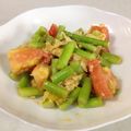 野菜Lover's cooksnap of when they made バジル香る アスパラとトマトの卵とじ.