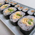 ひーゆーママ's cooksnap of when they made ゆかりと胡麻の海苔巻き.