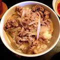 marumaro12's cooksnap of when they made 新玉葱と豚肉の生姜焼き丼.