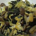 彩音ｍａｍａ's cooksnap of when they made シメジとほうれん草の玉子炒め.