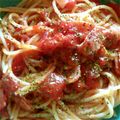 c_couleur's cooksnap of when they made トマトソースパスタ◆にんにくタップリ!!.