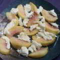 Nyami's cooksnap of when they made シャレオツ～な桃モッツァレラ.