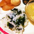 cork's cooksnap of when they made 土鍋でご飯☆懐かしいvわかめご飯.