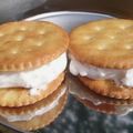 misakoママ's cooksnap of when they made キャンプ！さくさくとろけるマシュマロパイ.