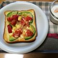 おいも母's cooksnap of when they made アボカド＆トマト＆チーズのトースト.