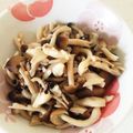 ☆ポコちゃん☆'s cooksnap of when they made レンジで簡単☆しめじの塩こうじ和え♪.