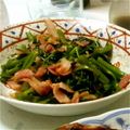 亜矢佳's cooksnap of when they made 空心菜とベーコンのオイスターソース炒め.