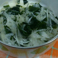 kochitan's cooksnap of when they made 新玉ねぎとワカメの酢の物.