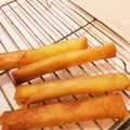 しのはきょろきょろ's cooksnap of when they made おつまみにも！春巻きチーズ♪.