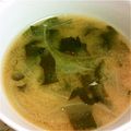 むぅ…'s cooksnap of when they made わかめと玉ねぎの味噌汁.