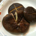 雪だるまんじゅう's cooksnap of when they made 焼くだけしいたけ.