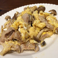 まゆちゃろ's cooksnap of when they made ぶなしめじと豚肉の卵とじ.