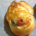 Yooboo's cooksnap of when they made シソの葉がポイント！大人のハムロールパン.