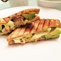 まっちゃモカ's cooksnap of when they made カフェ風・アボガドのホットサンドイッチ.