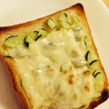 mantacarp's cooksnap of when they made ◎きゅうり◎オカカの和風トースト～**.