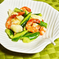 kebeibiko's cooksnap of when they made 海老と胡瓜の塩炒め.