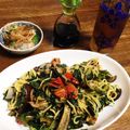 コアラとたぬき's cooksnap of when they made ランチに♪モロヘイヤとトマトの塩焼きそば.