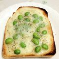 nontan＊'s cooksnap of when they made 枝豆チーズトースト.