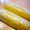 runa10's cooksnap of when they made 簡単♪レンジで5分 とうもろこし チン.