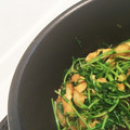 YUKａ213's cooksnap of when they made 豆苗と油揚げの簡単煮.