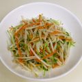 mami99's cooksnap of when they made 豆苗ともやしのいろどり♪ナムル.