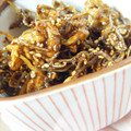 ユ☆ピ's cooksnap of when they made ちりめんくるみの佃煮.
