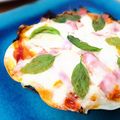ikewaka's cooksnap of when they made 餃子の皮でクリスピーピザ☆.