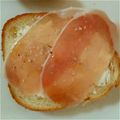meatdumpli's cooksnap of when they made 生ハム☆クリームチーズのトースト.