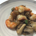 pokopapa's cooksnap of when they made エビと舞茸のエスニック風炒め.