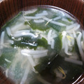 かぴーな's cooksnap of when they made もやしとわかめのスープ.