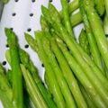 おろくにける's cooksnap of when they made 簡単＊アスパラのおいしい茹で方.