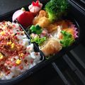 ちび坊ママ's cooksnap of when they made ちくわ✿ウインナーのピック飾り✿お弁当.