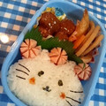 yuzuokaki's cooksnap of when they made 簡単キャラ弁･デコ弁 ねこちゃん♪.