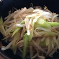 ０９９２'s cooksnap of when they made 【松橋】簡単節約もやしとアスパラのナムル.
