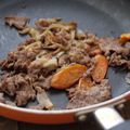 milk＊crown's cooksnap of when they made 焼肉タレで簡単☆焼肉味の新玉ねぎ野菜炒め.