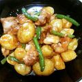ﾋﾟﾝｸ☆ﾏｶﾛﾝ's cooksnap of when they made ☆鶏もも肉とポテトのツヤ照り炒め煮☆.