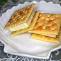 mielle's cooksnap of when they made 簡単すぎ煎餅orクラッカーのチーズサンド.