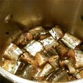 たこにゃご's cooksnap of when they made 圧力鍋でさんまの骨までパクっ.