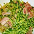 ゆっちょん1017's cooksnap of when they made 豆苗ベーコン炒め★.