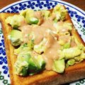 YUKIKI☆'s cooksnap of when they made アボカドチーたまトースト.