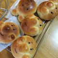 はるとはんの母's cooksnap of when they made 海苔でお顔☆アンパンマンのパン♪.