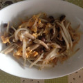 たーうー's cooksnap of when they made もやしとしめじの卵とじ♪.