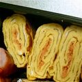 とうかとうか's cooksnap of when they made 鮭フレークの玉子焼き.