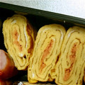 とうかとうか's cooksnap of when they made 鮭フレークの玉子焼き.