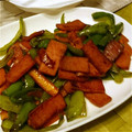 tomo191919's cooksnap of when they made 万願寺とうがらしとスパムの甘辛炒め.