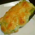 tomokomimi's cooksnap of when they made 簡単！濃厚アボカドのカップグラタン.