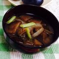 うみのらあこ's cooksnap of when they made 色鮮やかなまま☆ナスとオクラの味噌汁.