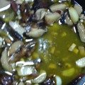 yukong100's cooksnap of when they made 牡蠣とエリンギのアヒージョ.