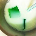 エミュ***'s cooksnap of when they made スガキヤ懐かしの緑のドリンク　再現.