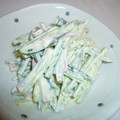 monemaruku's cooksnap of when they made ✿胡瓜と❀かまぼこの✿柚子マヨ和え.